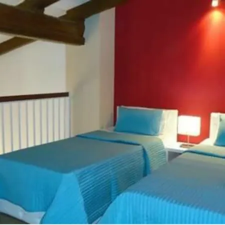 Apartmans Serranos Apartment